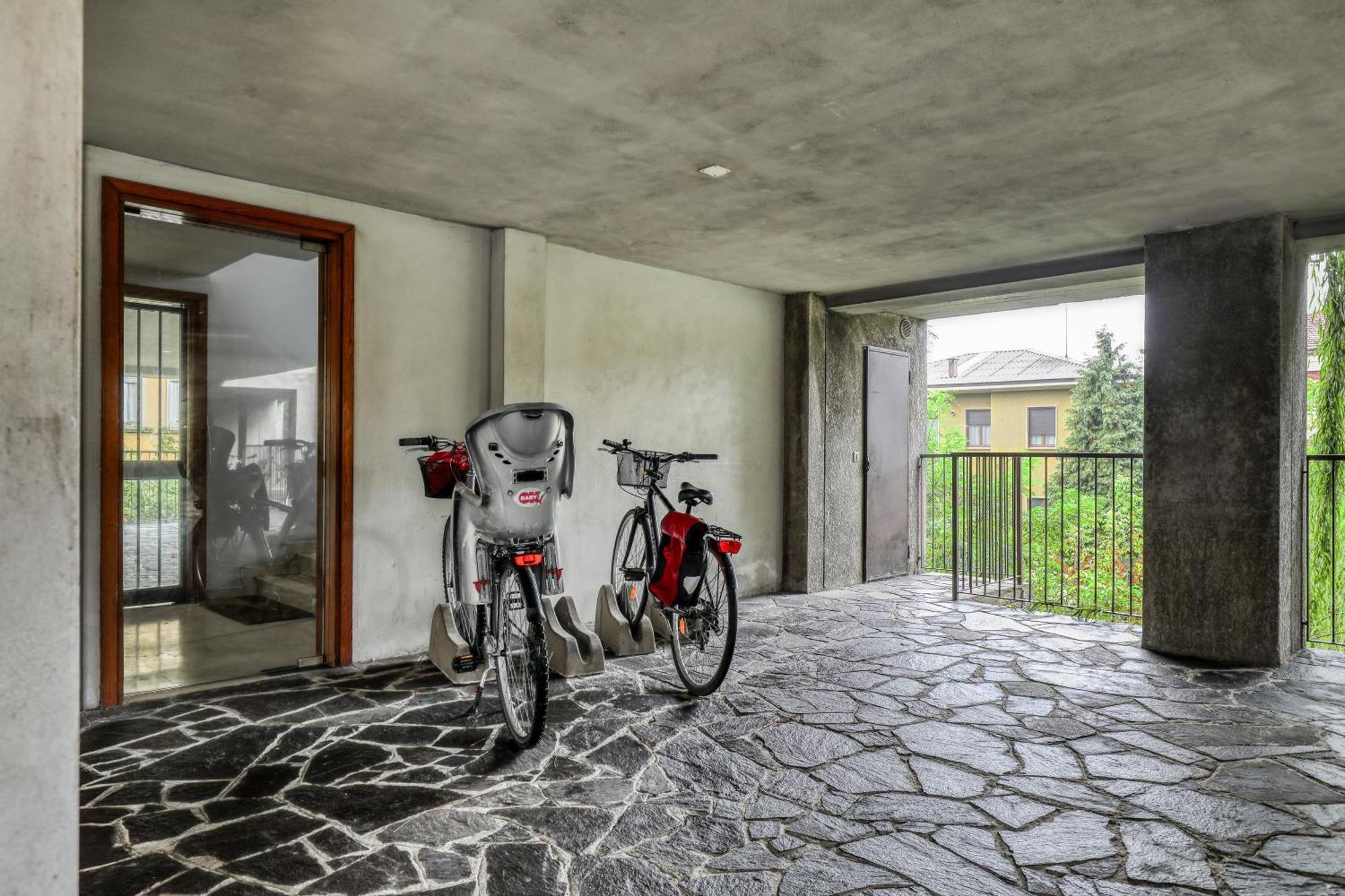 Angolo Al Ponte Micro Appartamento In Pieno Centro ปาเวีย ภายนอก รูปภาพ